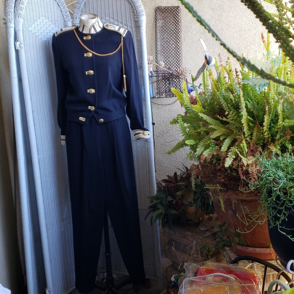 St John pant suit